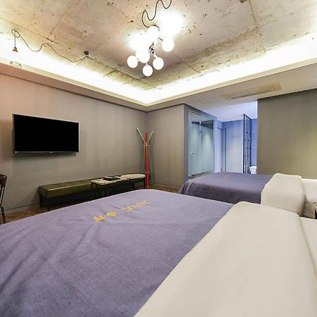 Hotel Myeongjak Chuncheon Zewnętrze zdjęcie